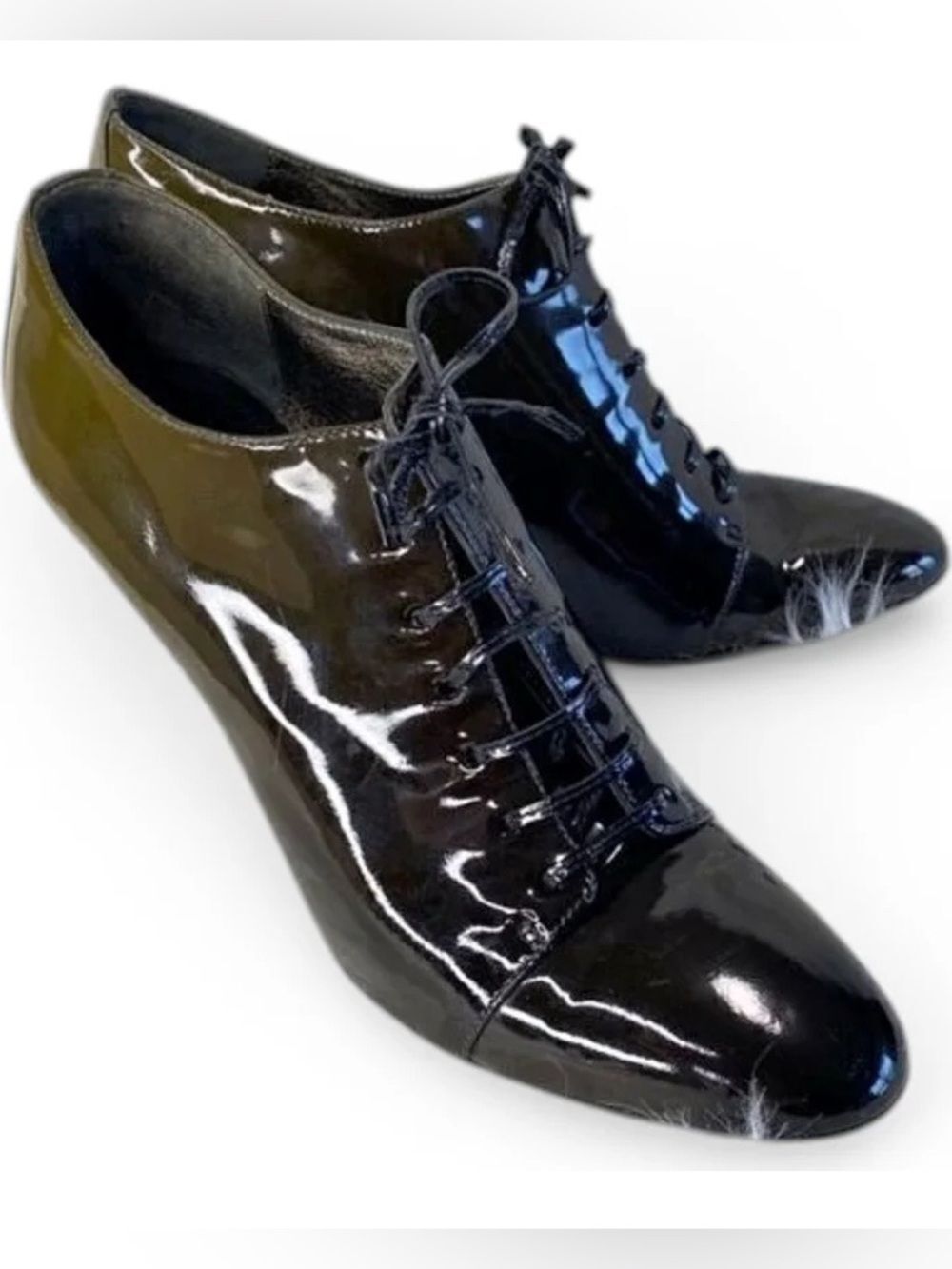 🛍️ Burberry Authentic Patent Leather Lace-Up Heeled Booties. Vintage 2009